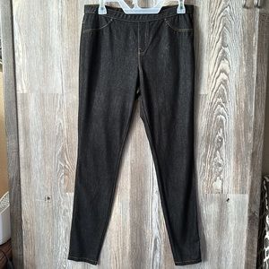 Simply vera black denim pull on jegging‘s, medium